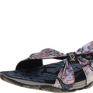 Cushe Women's Ohia Textile Sandal (36/6)